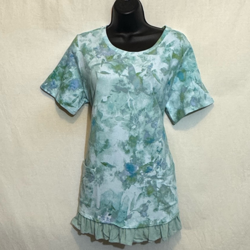 C-6 LOGO Blue Green & White Ruffle Short Sleeve Pullover‎ Blouse Size L